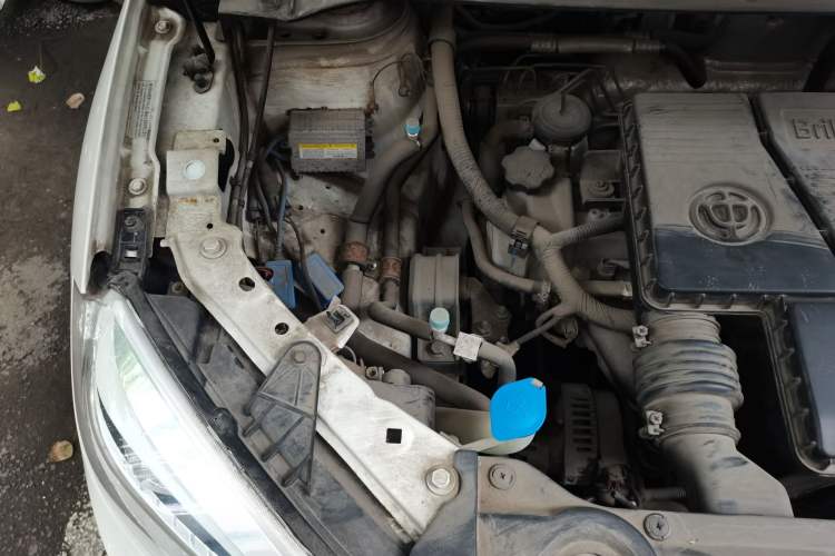 Used Brilliance V3 2016 1.5L Automatic Smart Version Engine Bay Right