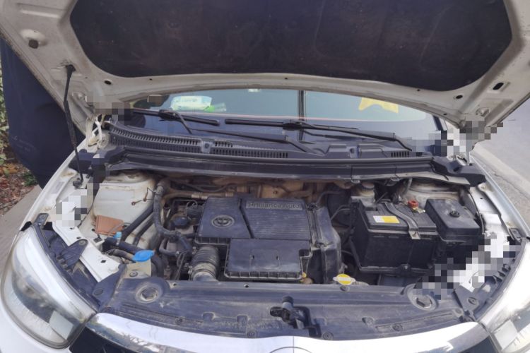 Used Brilliance V3 2016 1.5L Manual Elite Version Engine Bay