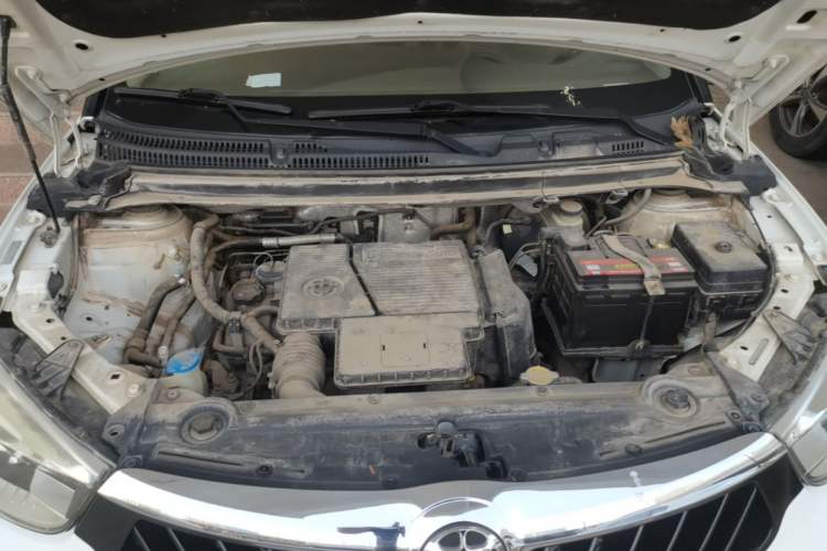Used Brilliance V3 2016 1.5L Manual Comfort Model Engine Bay
