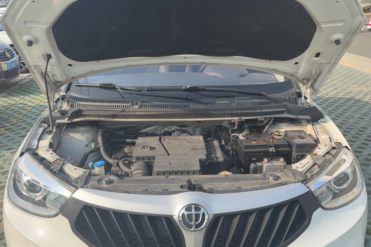 Used Brilliance V3 2016 1.5L Automatic Comfort Model Engine Bay