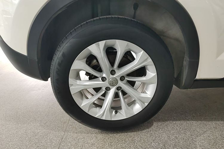 Used Brilliance V3 2016 1.5L Manual Comfort Model Exterior 2