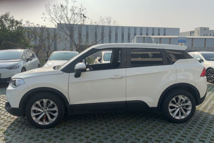 Used Brilliance V3 2016 1.5L Automatic Comfort Model Exterior 2