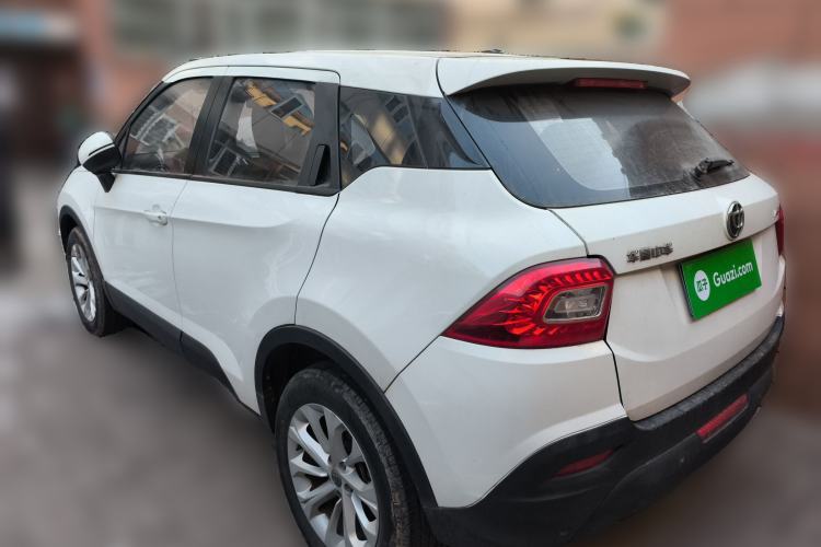Used Brilliance V3 2016 1.5L Manual Comfort Model Exterior 3
