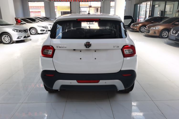 Used Brilliance V3 2016 1.5L Automatic Smart Version Exterior 4