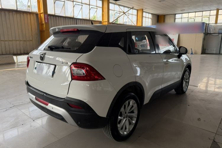 Used Brilliance V3 2016 1.5L Automatic Smart Version Exterior 4