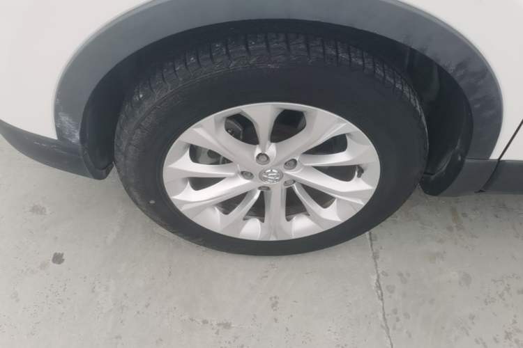 Used Brilliance V3 2016 1.5L Manual Comfort Model Exterior 4