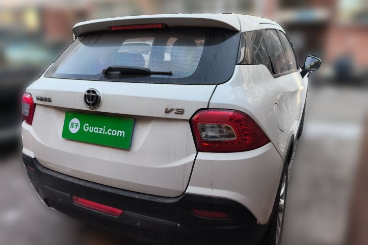 Used Brilliance V3 2016 1.5L Manual Comfort Model Exterior 5