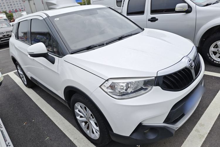 Used Brilliance V3 2016 1.5L Manual Smart Version Front Right 45 Deg