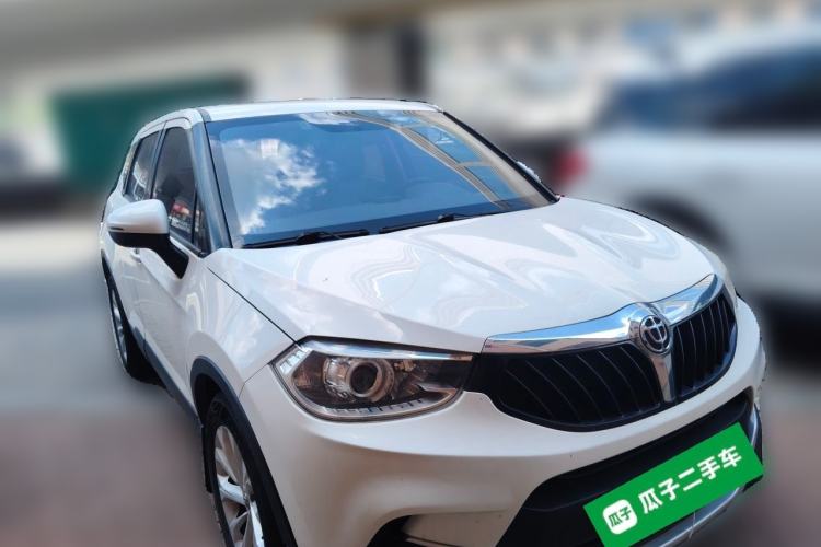 Used Brilliance V3 2016 1.5L Automatic Smart Version Front Right 45 Deg