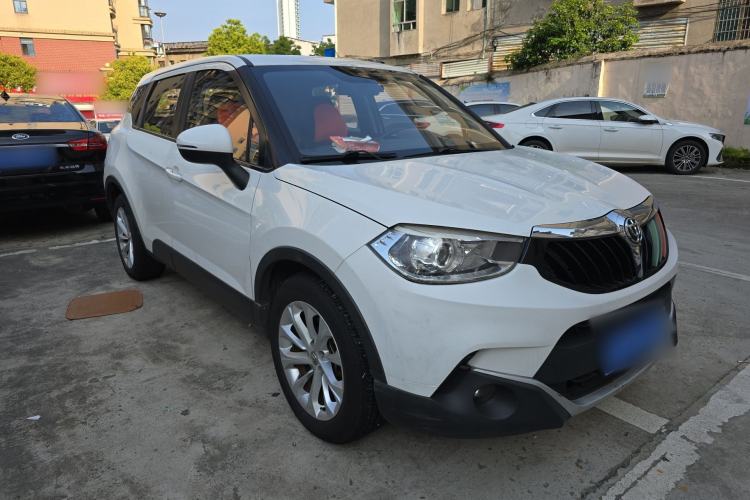 Used Brilliance V3 2016 1.5T Automatic Flagship Model Front Right 45 Deg