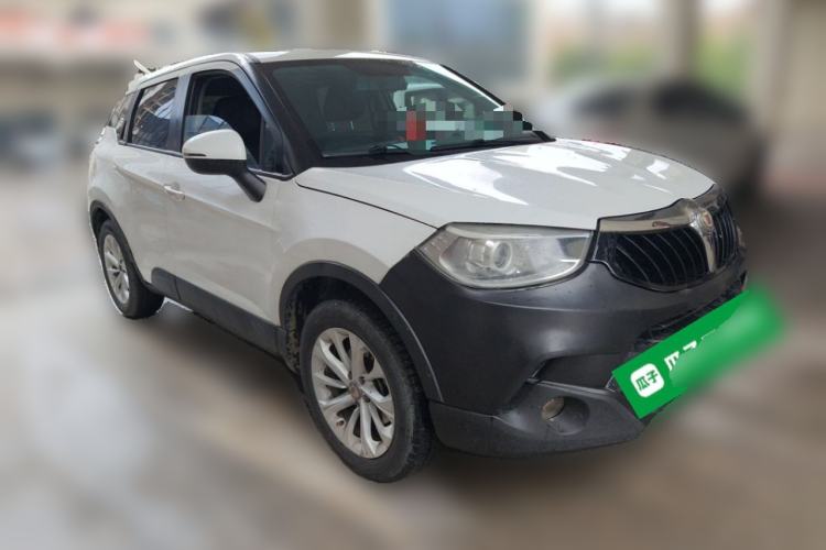 Used Brilliance V3 2016 1.5L Manual Elite Version Front Right 45 Deg
