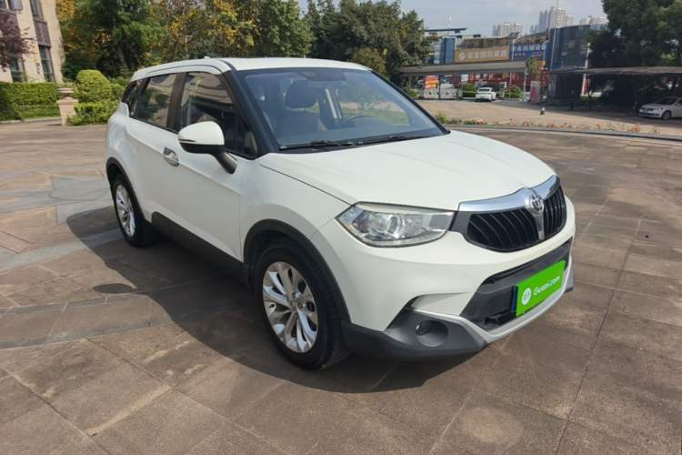 Used Brilliance V3 2016 1.5L Manual Smart Version Front Right 45 Deg