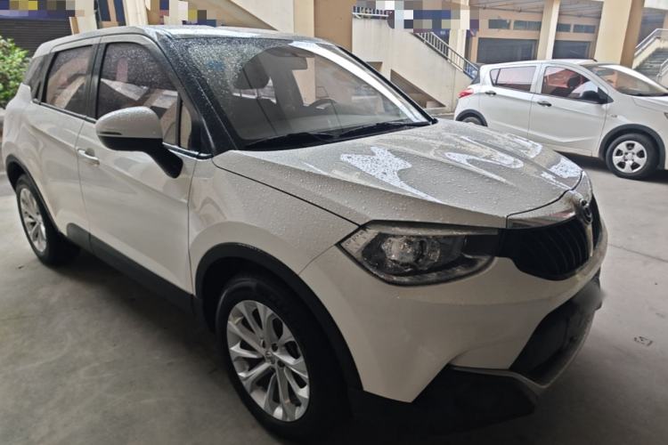 Used Brilliance V3 2016 1.5L Manual Smart Version Front Right 45 Deg