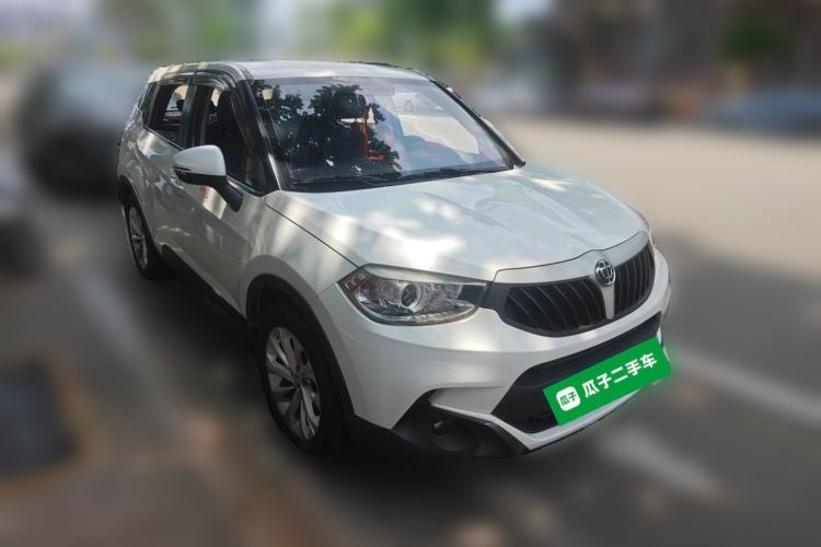 Used Brilliance V3 2016 1.5L Manual Comfort Model Front Right 45 Deg