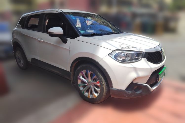 Used Brilliance V3 2016 1.5L Manual Comfort Model Front Right 45 Deg