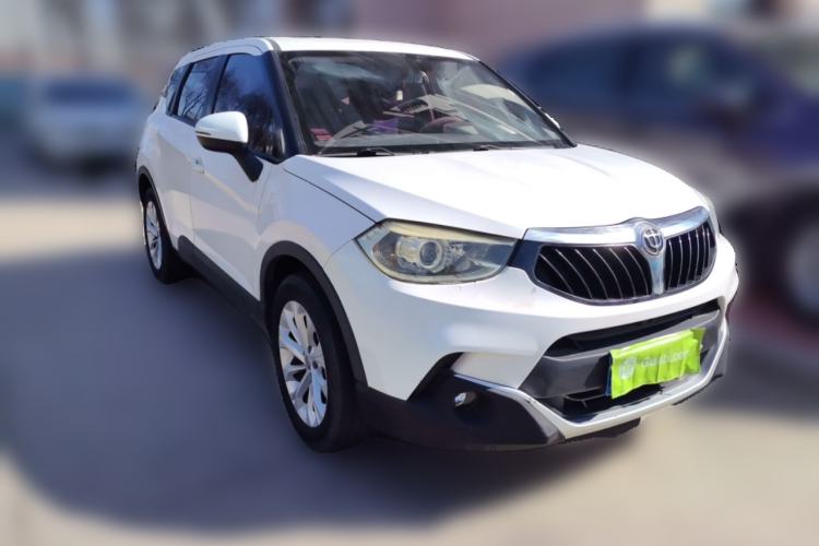 Used Brilliance V3 2016 1.5L Manual Smart Version Front Right 45 Deg