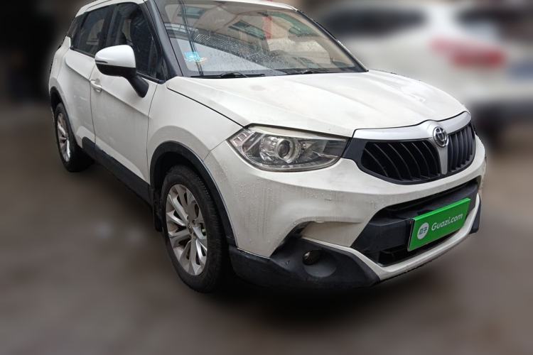 Used Brilliance V3 2016 1.5L Manual Comfort Model Front Right 45 Deg