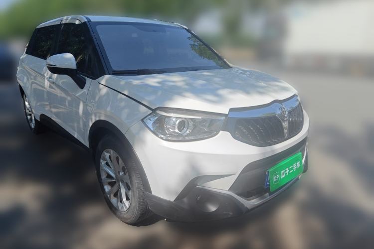 Used Brilliance V3 2016 1.5L Manual Smart Version Front Right 45 Deg