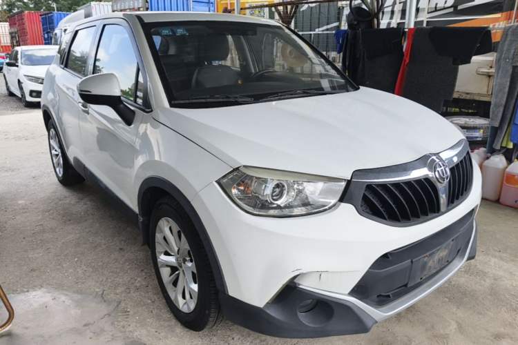 Used Brilliance V3 2016 1.5L Manual Smart Version Front Right 45 Deg