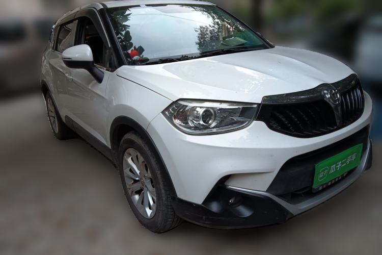 Used Brilliance V3 2016 1.5L Manual Smart Version Front Right 45 Deg