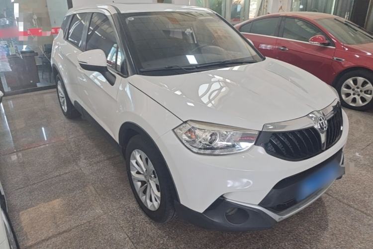 Used Brilliance V3 2016 1.5L Manual Smart Version Front Right 45 Deg