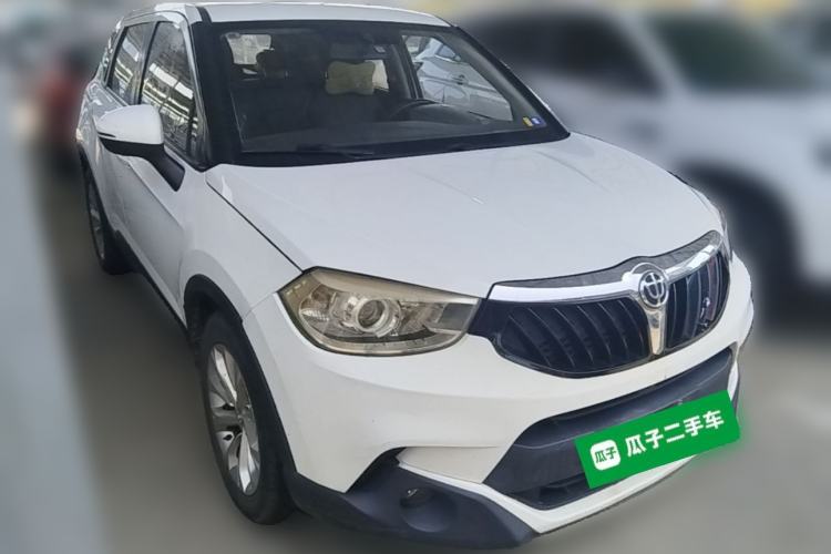 Used Brilliance V3 2016 1.5L Automatic Comfort Model Front Right 45 Deg