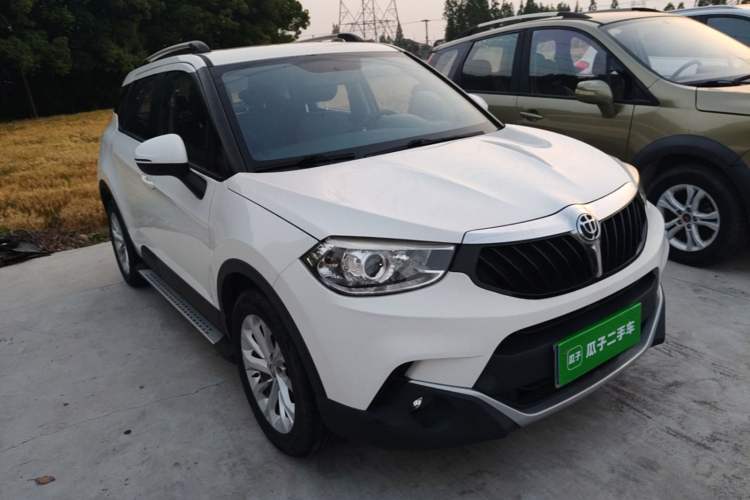 Used Brilliance V3 2016 1.5L Manual Smart Version Front Right 45 Deg