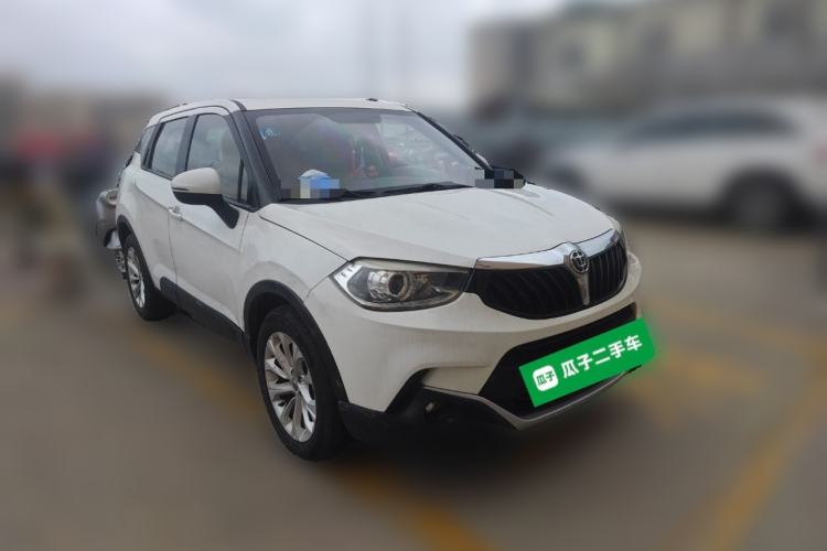 Used Brilliance V3 2016 1.5L Automatic Elite Model Front Right 45 Deg