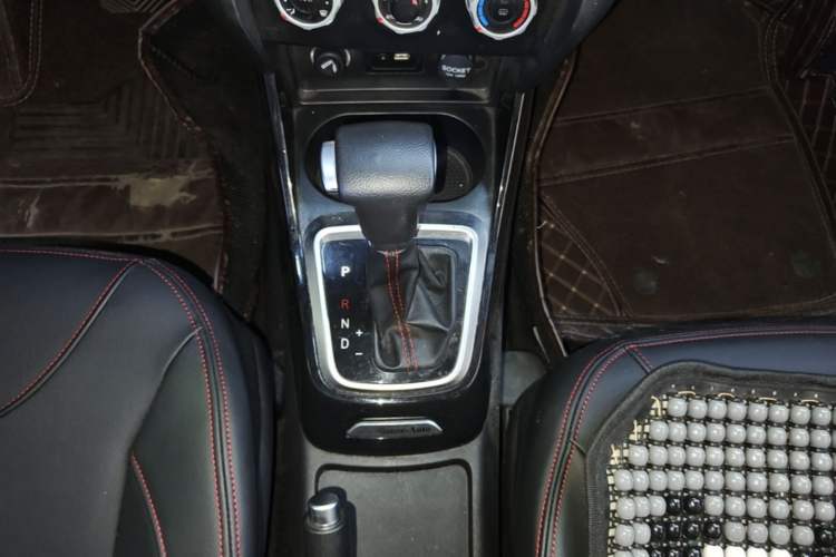 Used Brilliance V3 2016 1.5L Automatic Smart Version Gear Lever