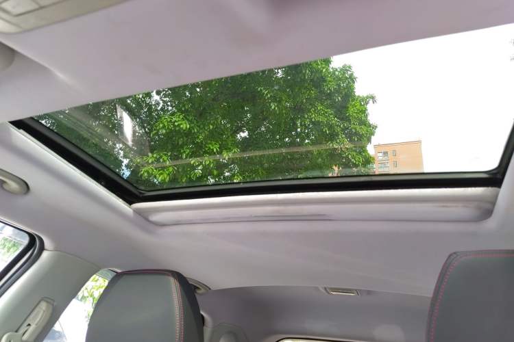 Used Brilliance V3 2016 1.5L Automatic Smart Version Headliner