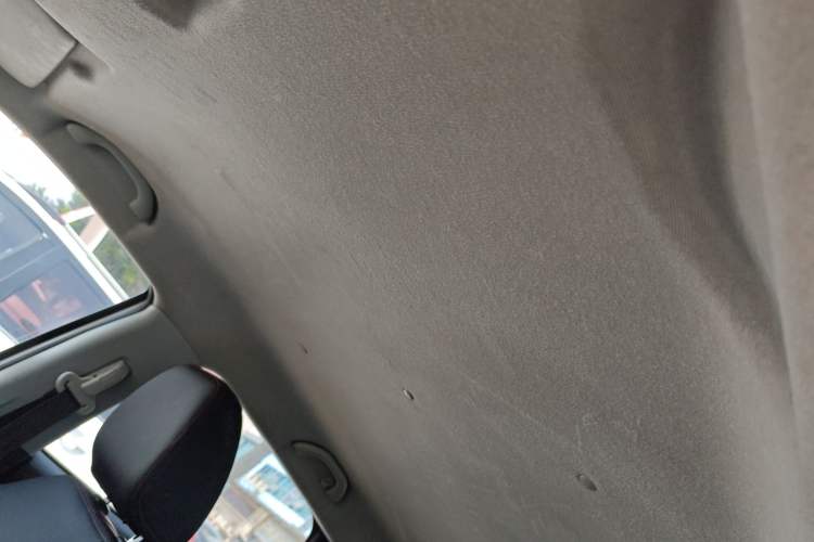Used Brilliance V3 2016 1.5L Manual Comfort Model Headliner