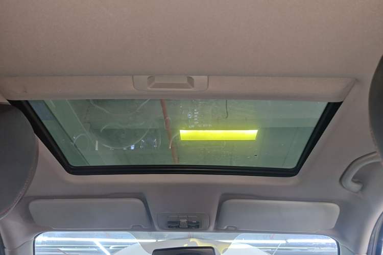 Used Brilliance V3 2016 1.5L Automatic Smart Version Headliner