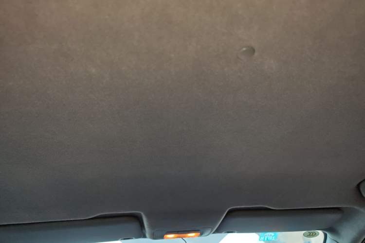 Used Brilliance V3 2016 1.5L Manual Comfort Model Headliner