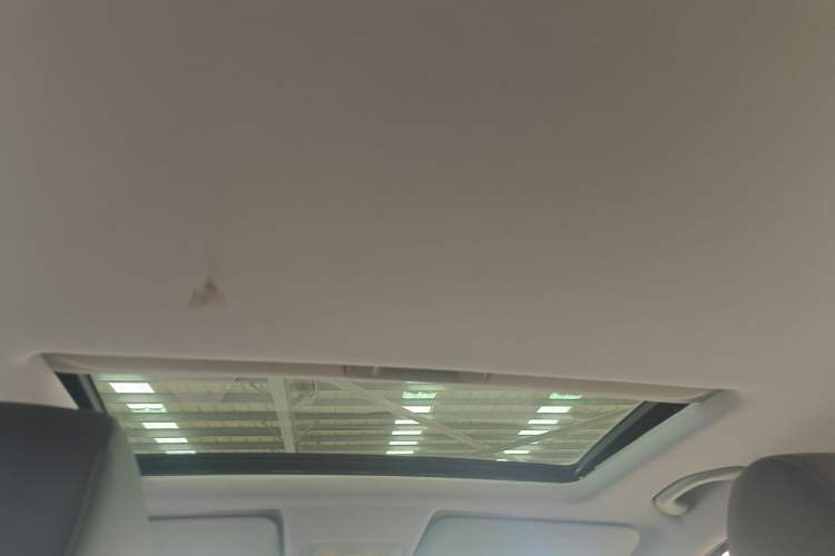 Used Brilliance V3 2016 1.5L Automatic Smart Version Headliner