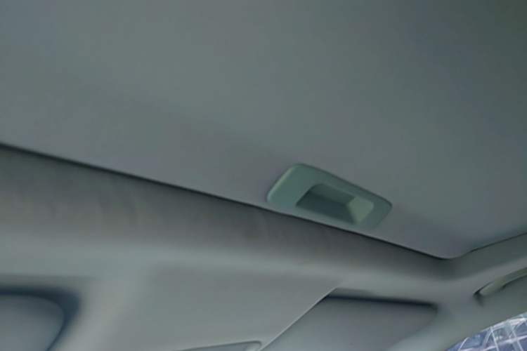 Used Brilliance V3 2016 1.5L Manual Elite Version Headliner