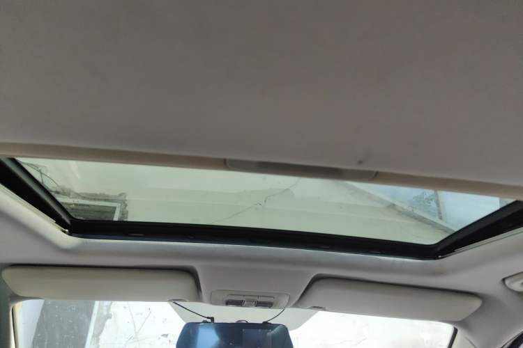 Used Brilliance V3 2016 1.5L Automatic Smart Version Headliner