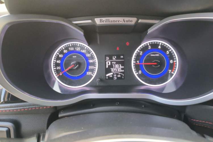 Used Brilliance V3 2016 1.5L Automatic Elite Model Instrument Cluster