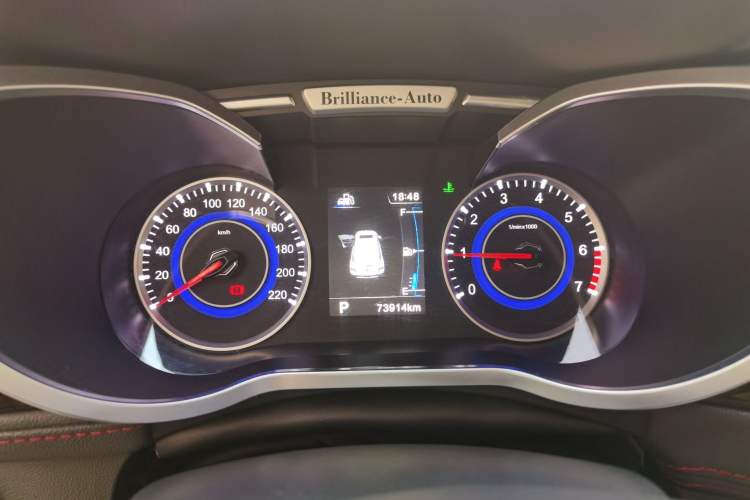 Used Brilliance V3 2016 1.5T Automatic Flagship Model Instrument Cluster