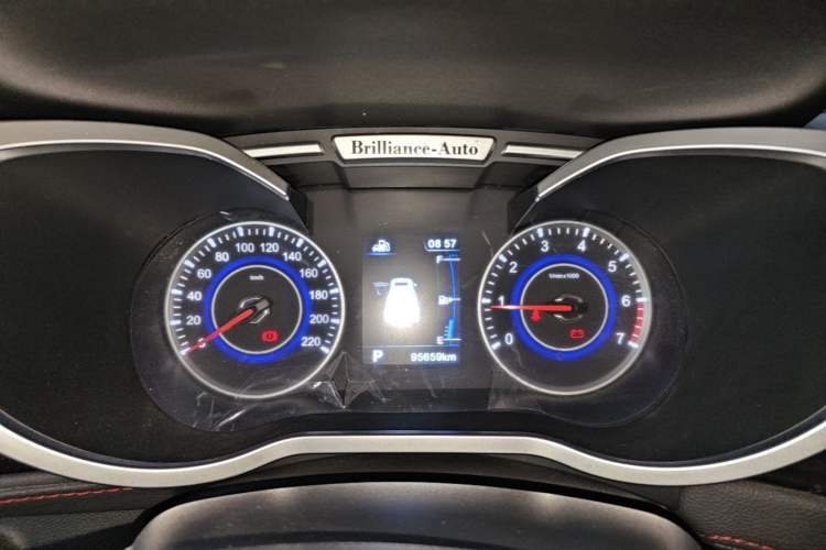 Used Brilliance V3 2016 1.5L Automatic Smart Version Instrument Cluster