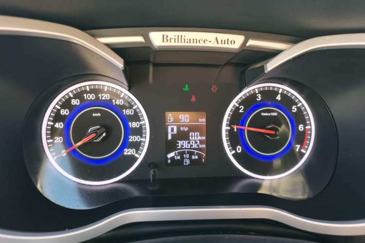 Used Brilliance V3 2016 1.5L Automatic Comfort Model Instrument Cluster