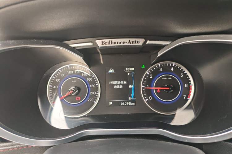 Used Brilliance V3 2016 1.5T Automatic Flagship Model Instrument Cluster