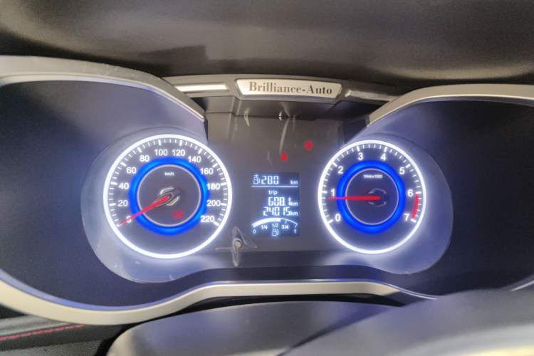 Used Brilliance V3 2016 1.5L Manual Elite Version Instrument Cluster