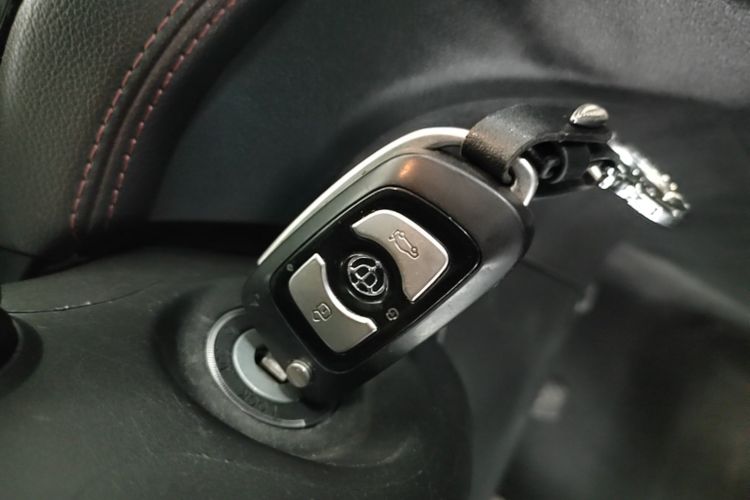 Used Brilliance V3 2016 1.5L Manual Comfort Model Interior 1