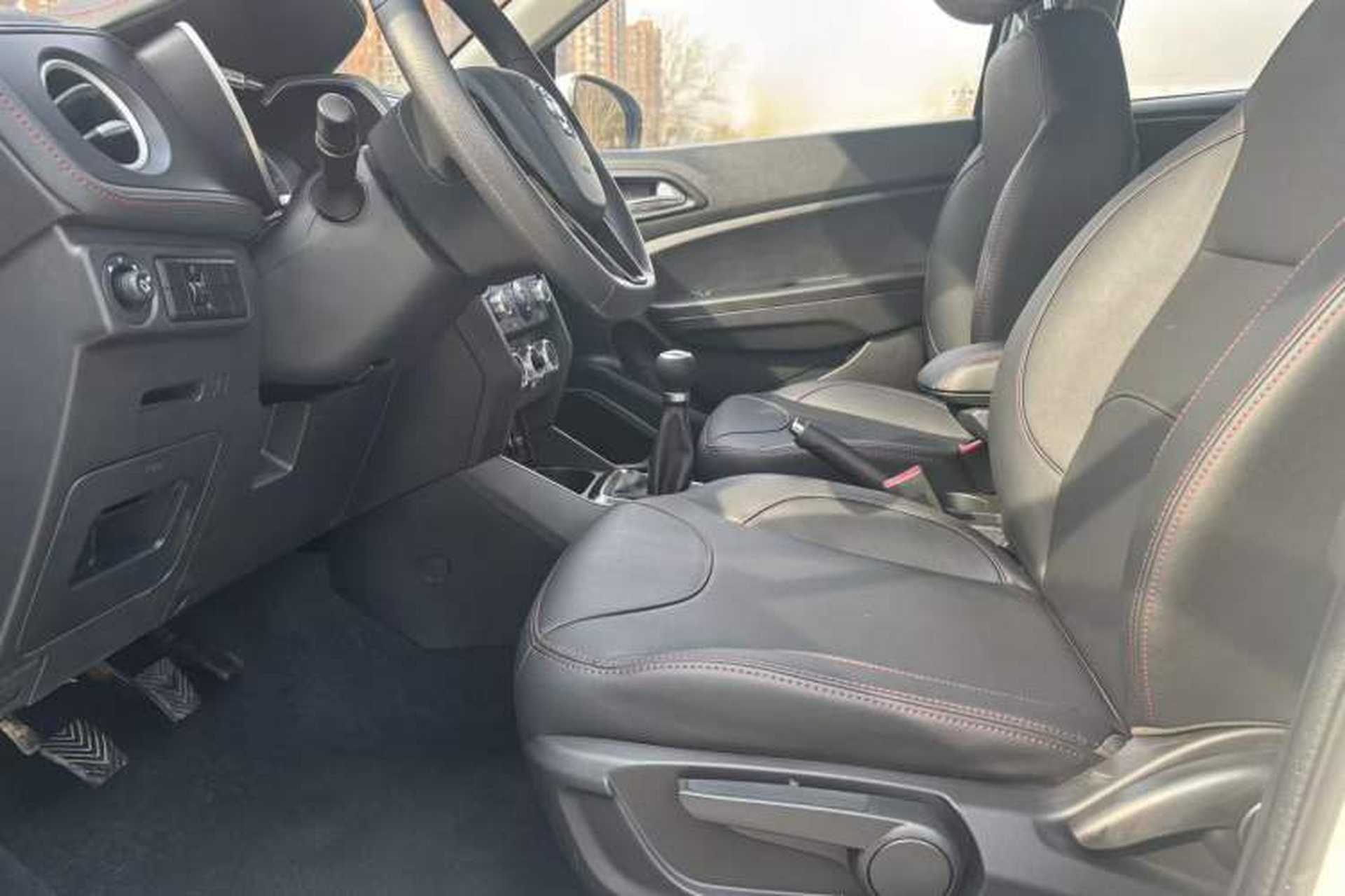 Used Brilliance V3 2016 1.5L Manual Comfort Model Interior 1
