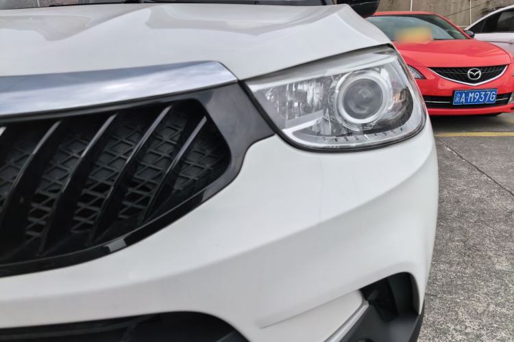 Used Brilliance V3 2016 1.5L Manual Smart Version Left Front Headlight