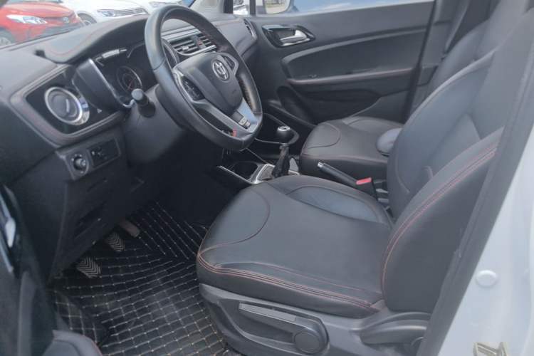 Used Brilliance V3 2016 1.5L Manual Smart Version Left Front Seat