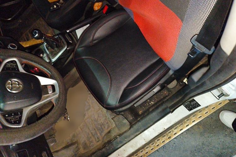 Used Brilliance V3 2016 1.5L Manual Smart Version Left Front Seat