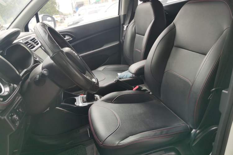 Used Brilliance V3 2016 1.5L Manual Smart Version Left Front Seat