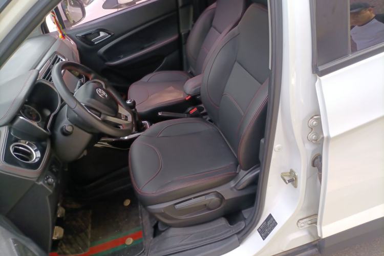 Used Brilliance V3 2016 1.5L Manual Elite Version Left Front Seat