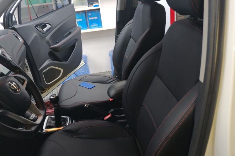 Used Brilliance V3 2016 1.5L Manual Smart Version Left Front Seat